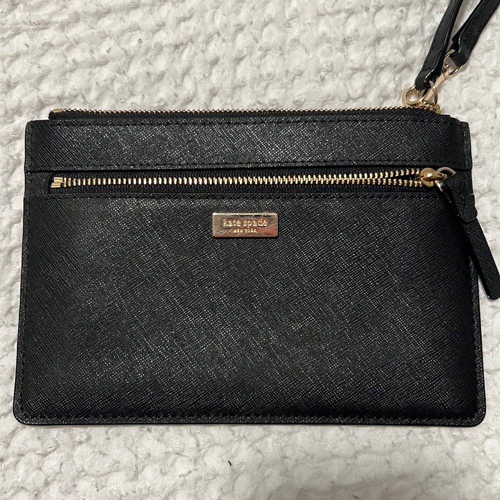 LIKE NEW Kate Spade black wristlet